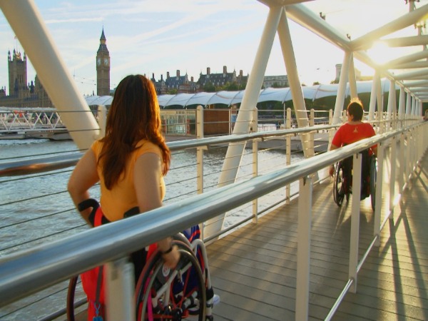 踏上帕拉林匹克之路  (標題圖檔)